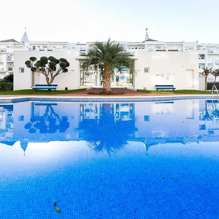 Familiar En Con Piscina, Terraza Y Parking Cerca De La Playa - Es-228-116