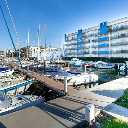 Familiar En Con Piscina, Terraza Y Parking Cerca De La Playa - Es-228-116 Roses